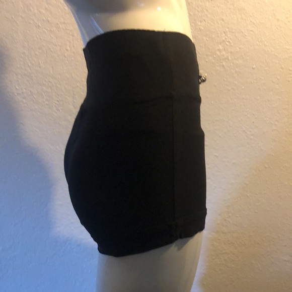 XJBoost stretch Black Short - Picture 2 of 8